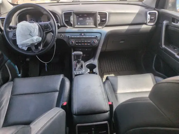 KNDPNCAC5H7270841 2017 KIA SPORTAGE - Image 8