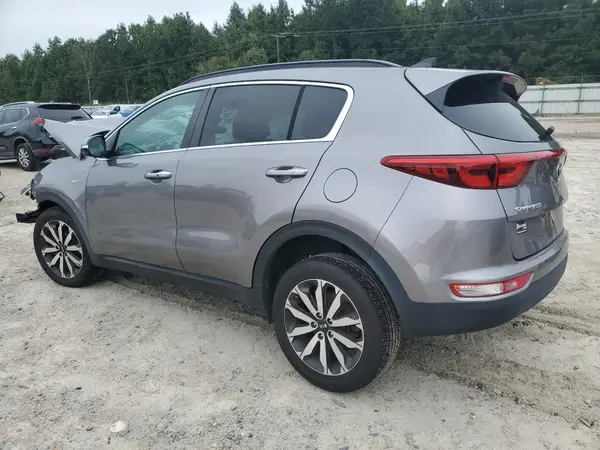 KNDPNCAC5J7306761 2018 KIA SPORTAGE - Image 2