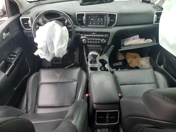 KNDPNCAC5J7306761 2018 KIA SPORTAGE - Image 8