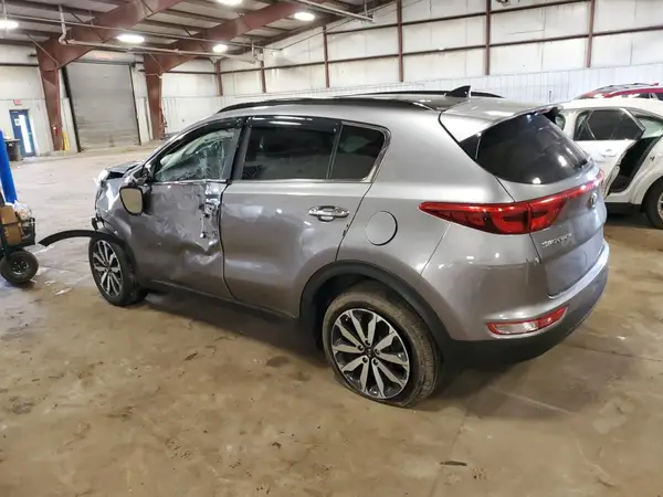 KNDPNCAC5J7371285 2018 KIA SPORTAGE - Image 2