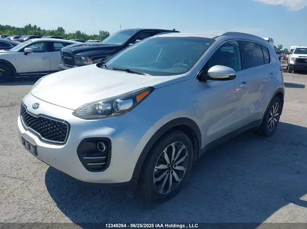 KNDPNCAC5J7376521 2018 KIA SPORTAGE - Image 2