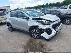 KNDPNCAC5J7384747 2018 KIA SPORTAGE