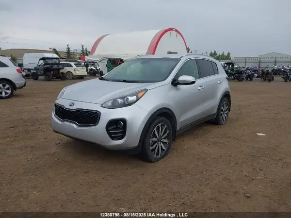 KNDPNCAC5J7392105 2018 KIA SPORTAGE - Image 2
