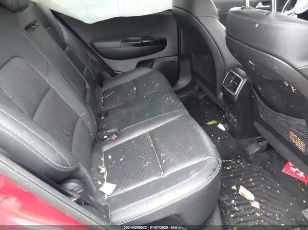 KNDPNCAC5J7427855 2018 KIA SPORTAGE - Image 8