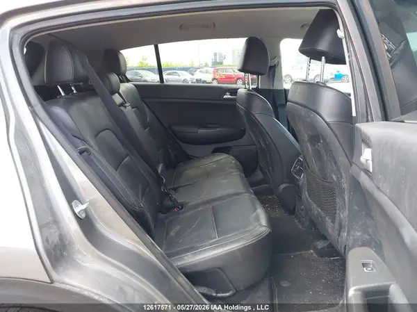 KNDPNCAC5J7442775 2018 KIA SPORTAGE - Image 8