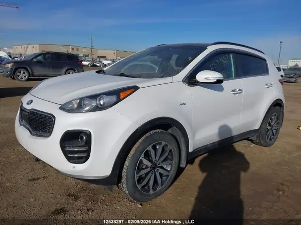 KNDPNCAC5J7471306 2018 KIA SPORTAGE - Image 2