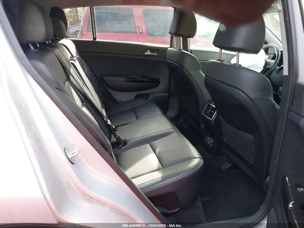 KNDPNCAC5K7500403 2019 KIA SPORTAGE - Image 8