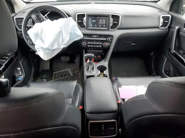 KNDPNCAC5K7549553 2019 KIA SPORTAGE - Image 8