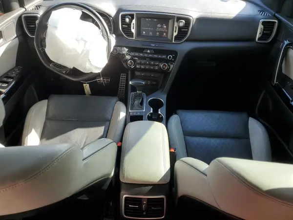KNDPNCAC5K7578275 2019 KIA SPORTAGE - Image 8
