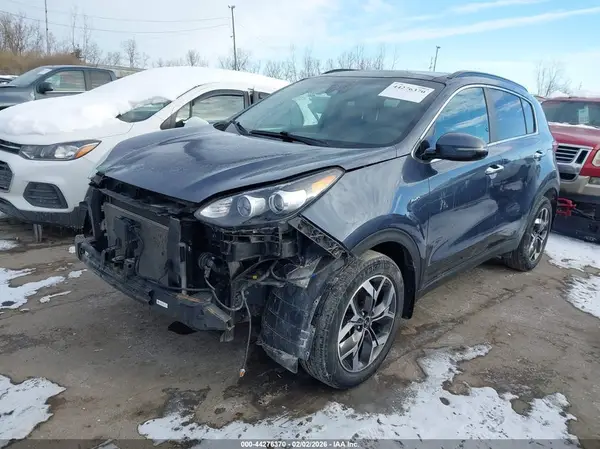 KNDPNCAC5L7647886 2020 KIA SPORTAGE - Image 2