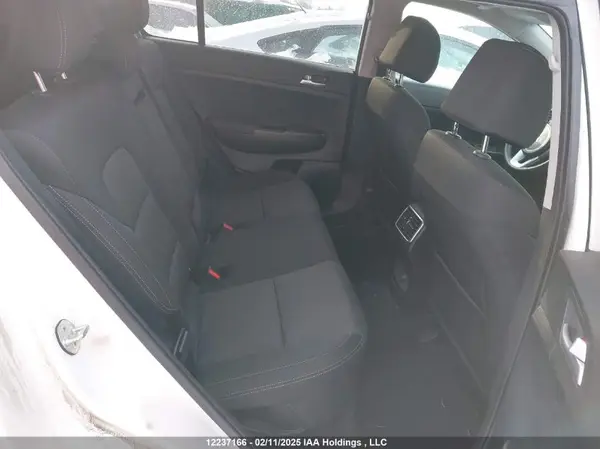 KNDPNCAC5M7919774 2021 KIA SPORTAGE - Image 8