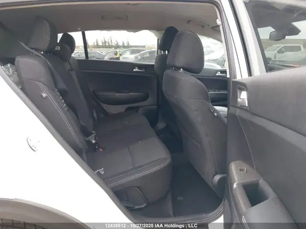 KNDPNCAC6H7093023 2017 KIA SPORTAGE - Image 8