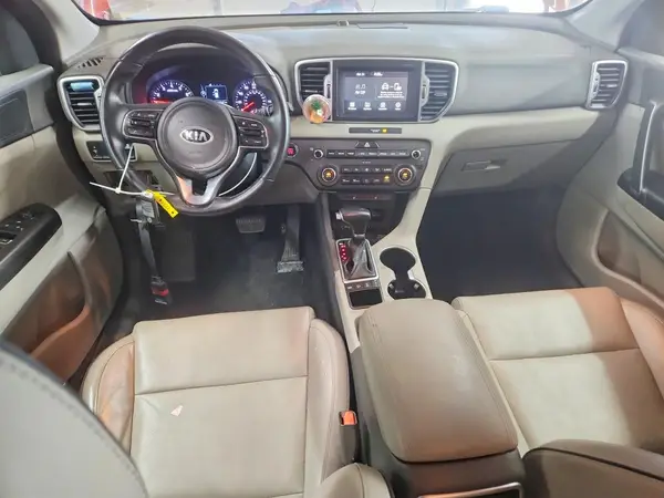 KNDPNCAC6H7113061 2017 KIA SPORTAGE - Image 8