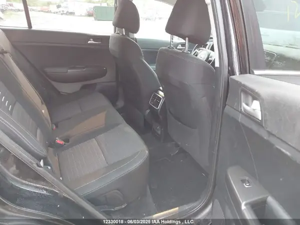 KNDPNCAC6H7127607 2017 KIA SPORTAGE - Image 8