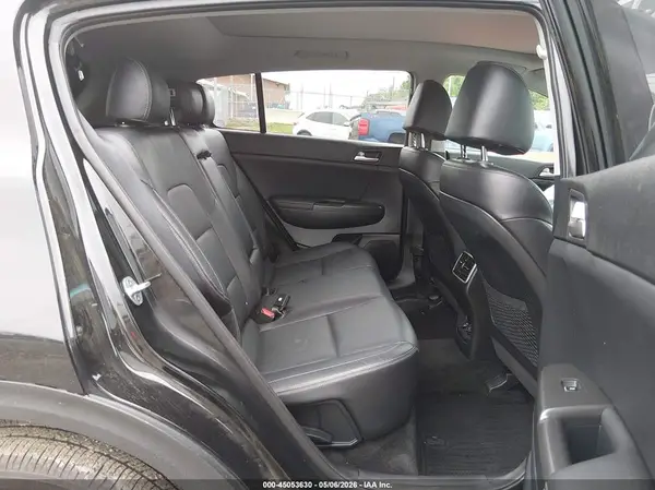 KNDPNCAC6H7153527 2017 KIA SPORTAGE - Image 8