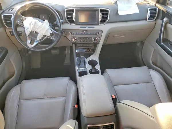 KNDPNCAC6H7207103 2017 KIA SPORTAGE - Image 8