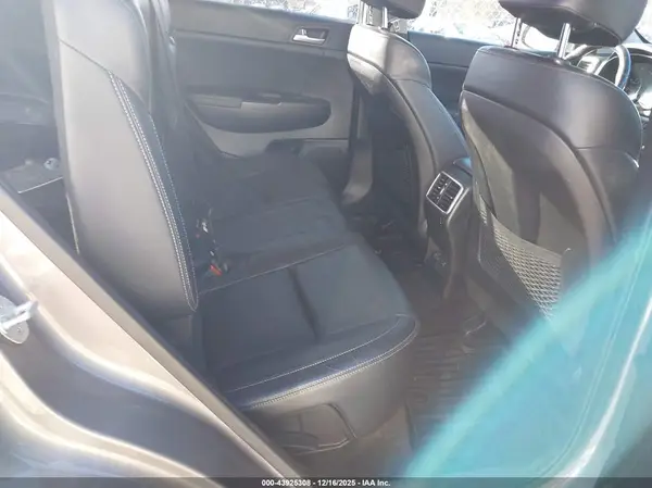 KNDPNCAC6H7221762 2017 KIA SPORTAGE - Image 8