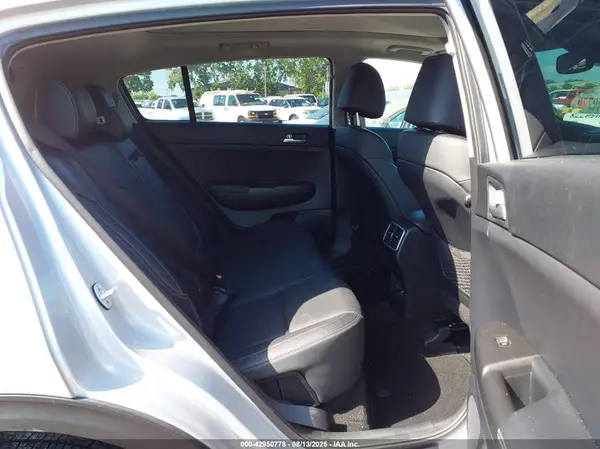 KNDPNCAC6H7254034 2017 KIA SPORTAGE - Image 8