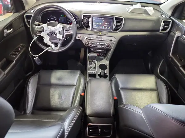 KNDPNCAC6H7257144 2017 KIA SPORTAGE - Image 8