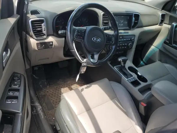 KNDPNCAC6H7271609 2017 KIA SPORTAGE - Image 8
