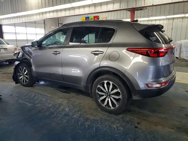 KNDPNCAC6J7309748 2018 KIA SPORTAGE - Image 2