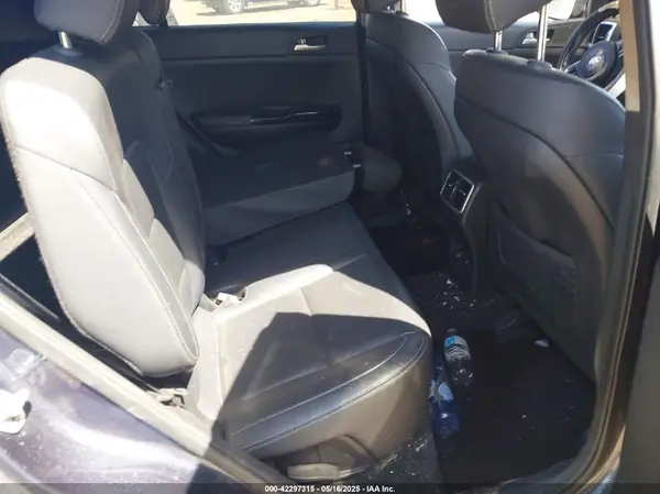 KNDPNCAC6J7329658 2018 KIA SPORTAGE - Image 8