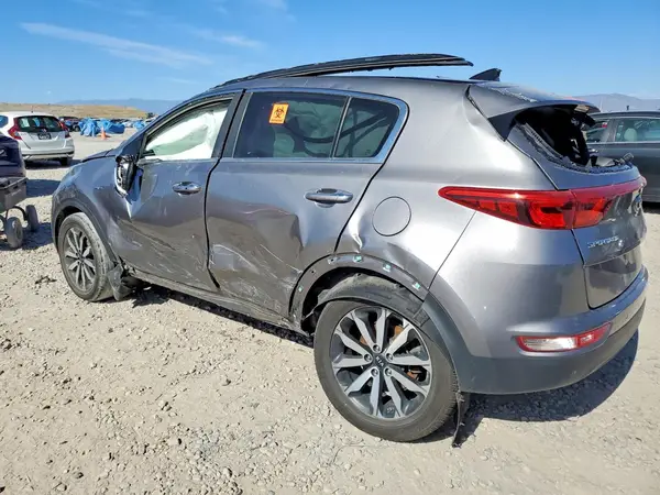 KNDPNCAC6J7354849 2018 KIA SPORTAGE - Image 2