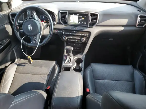 KNDPNCAC6J7371070 2018 KIA SPORTAGE - Image 8