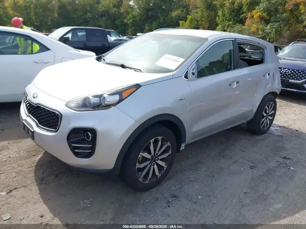 KNDPNCAC6J7374034 2018 KIA SPORTAGE - Image 2
