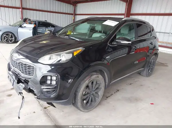 KNDPNCAC6J7410501 2018 KIA SPORTAGE - Image 2