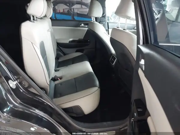 KNDPNCAC6J7410501 2018 KIA SPORTAGE - Image 8