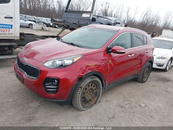 KNDPNCAC6J7456930 2018 KIA SPORTAGE - Image 2