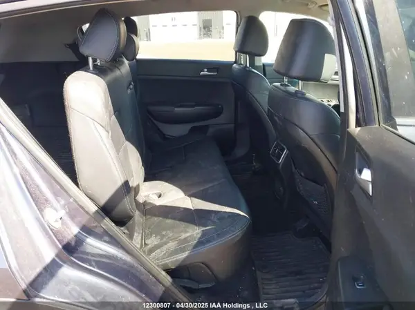KNDPNCAC6J7480631 2018 KIA SPORTAGE - Image 8