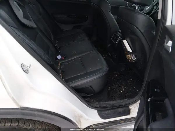 KNDPNCAC6J7485621 2018 KIA SPORTAGE - Image 8