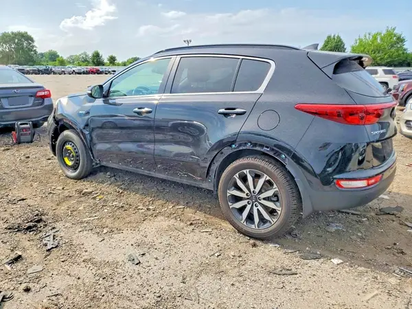 KNDPNCAC6J7488146 2018 KIA SPORTAGE - Image 2