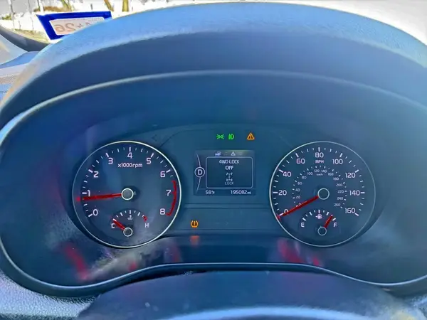 KNDPNCAC6K7500569 2019 KIA SPORTAGE - Image 8
