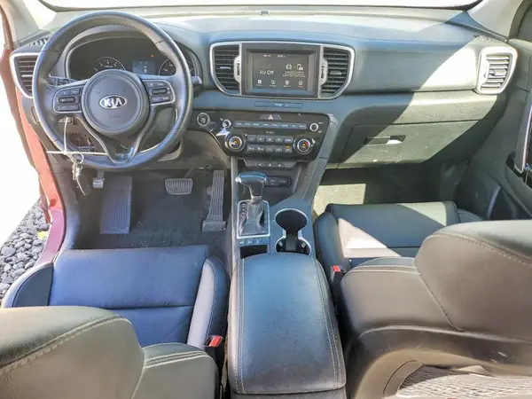 KNDPNCAC6K7533863 2019 KIA SPORTAGE - Image 8