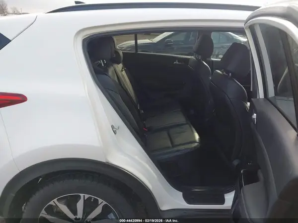 KNDPNCAC6K7572727 2019 KIA SPORTAGE - Image 8