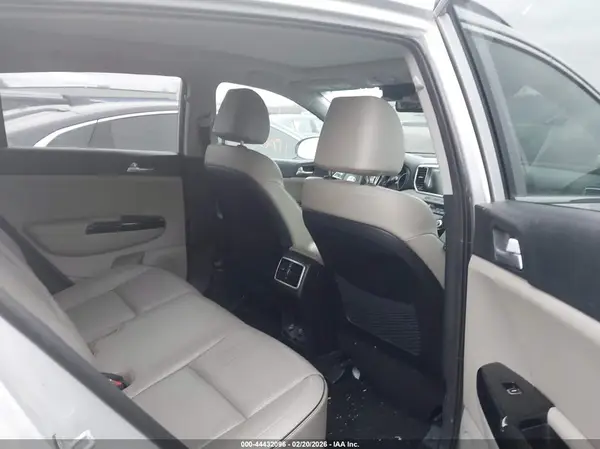 KNDPNCAC6M7845832 2021 KIA SPORTAGE - Image 8