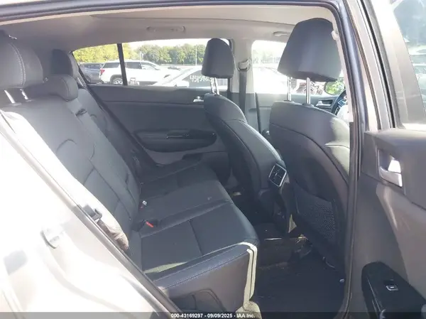 KNDPNCAC6N7958536 2022 KIA SPORTAGE - Image 8