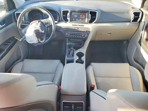 KNDPNCAC7H7135294 2017 KIA SPORTAGE - Image 8