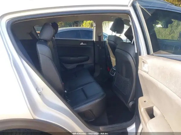 KNDPNCAC7H7146487 2017 KIA SPORTAGE - Image 8