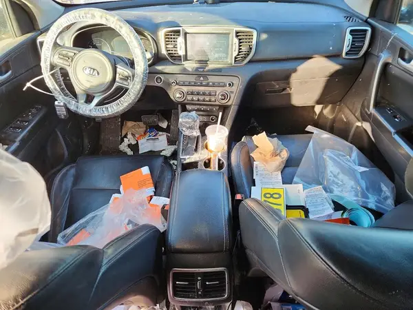 KNDPNCAC7H7152712 2017 KIA SPORTAGE - Image 8