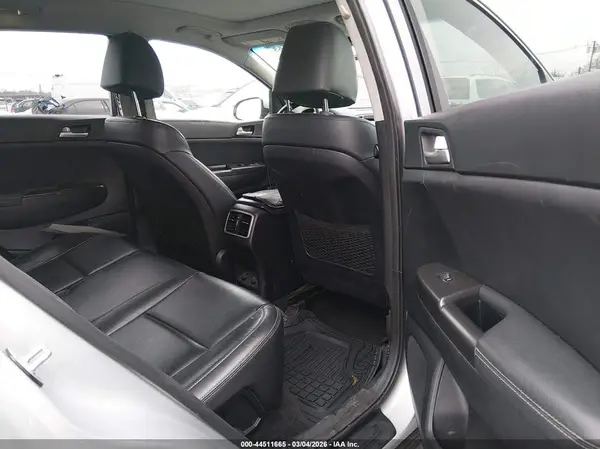 KNDPNCAC7H7206008 2017 KIA SPORTAGE - Image 8
