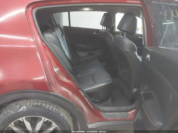 KNDPNCAC7H7220538 2017 KIA SPORTAGE - Image 8