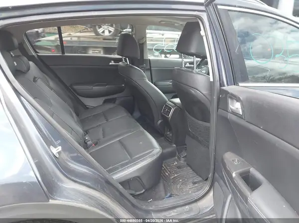KNDPNCAC7H7253443 2017 KIA SPORTAGE - Image 8