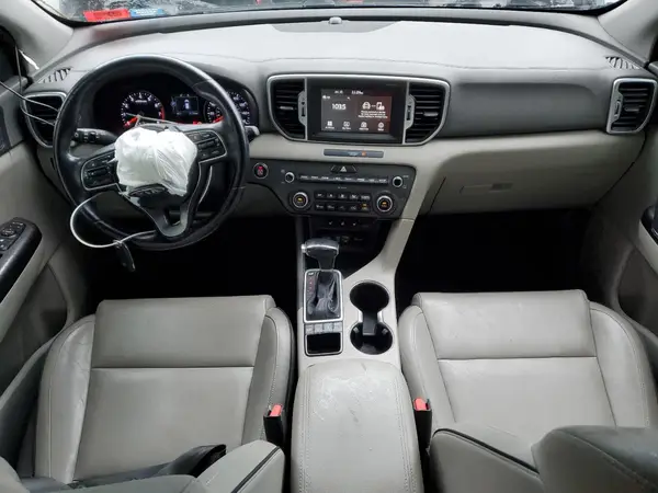 KNDPNCAC7H7260263 2017 KIA SPORTAGE - Image 8