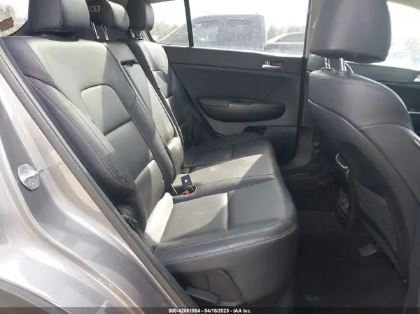 KNDPNCAC7H7269254 2017 KIA SPORTAGE - Image 8