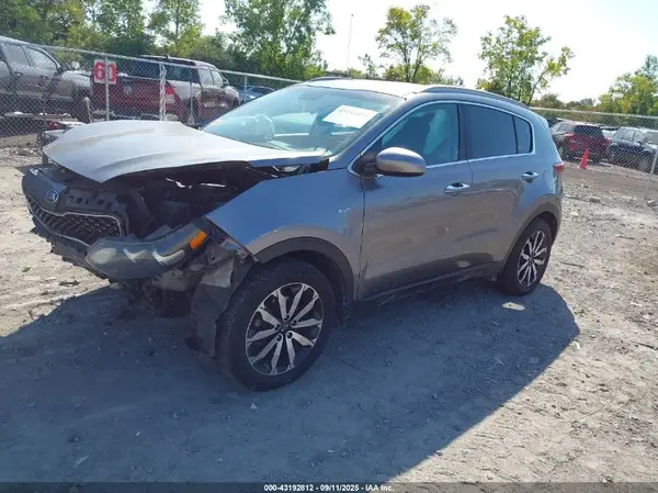 KNDPNCAC7H7291190 2017 KIA SPORTAGE - Image 2