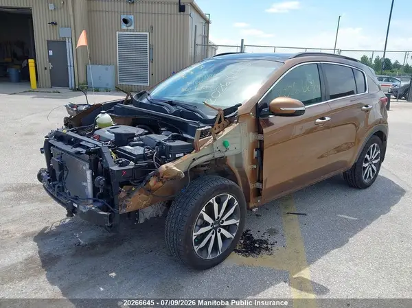 KNDPNCAC7J7330754 2018 KIA SPORTAGE - Image 2